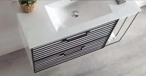 ארון אמבטיה תלוי