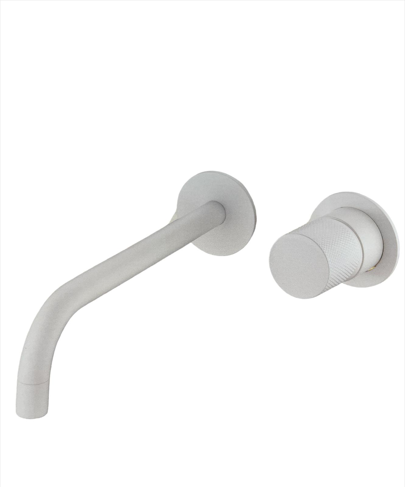 ברז קיר לבן מט